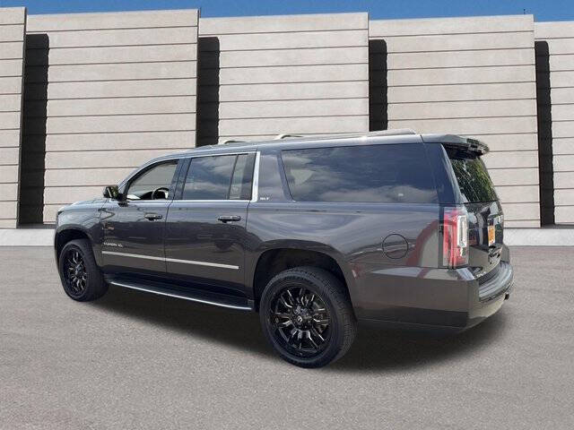2017 GMC Yukon XL SLT