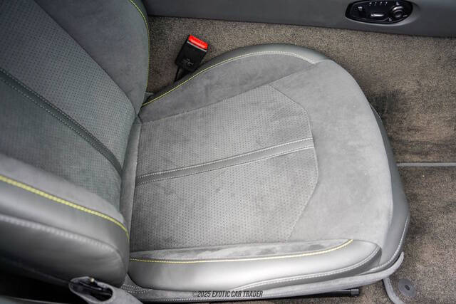 2025 Aston Martin DB12 V8