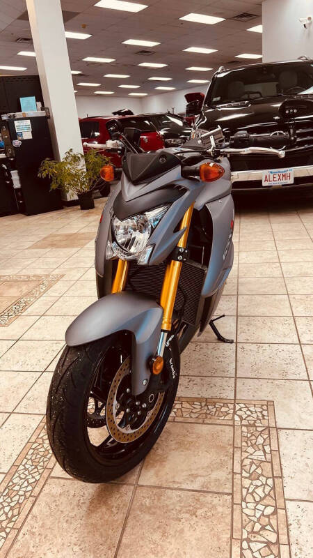 2017 Suzuki GSX-S1000F ABS