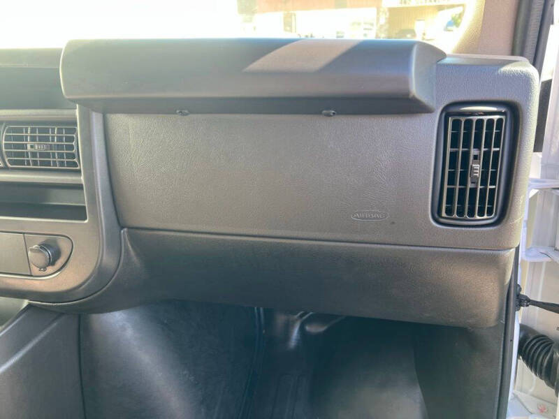 2026 Chevrolet Express 3500