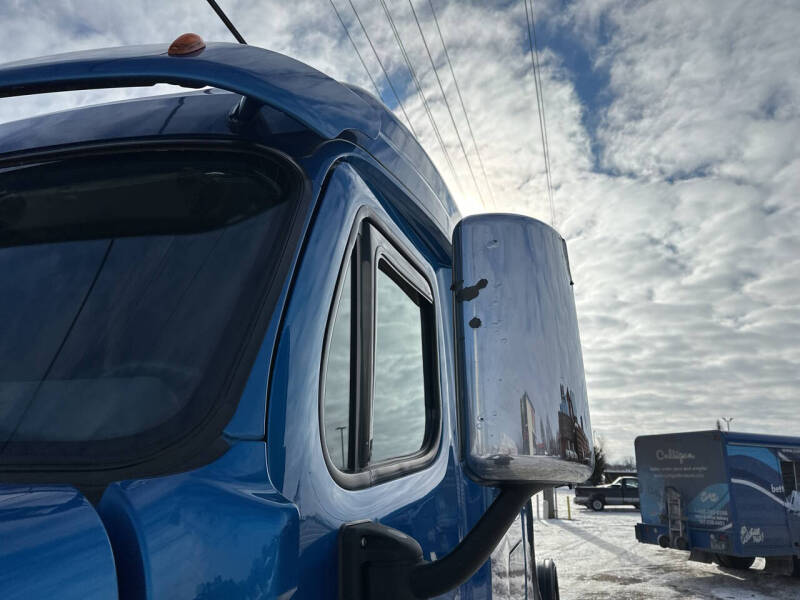 2016 Freightliner Cascadia