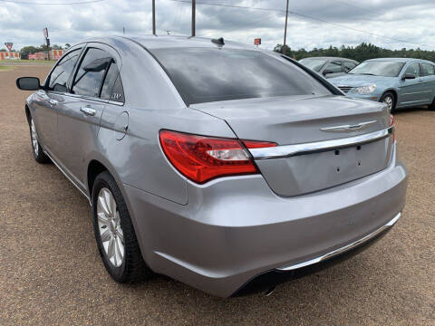 2013 Chrysler 200 Limited