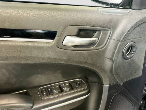 2023 Chrysler 300 Touring