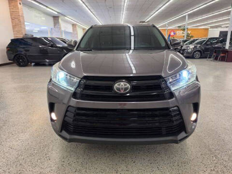 2017 Toyota Highlander SE