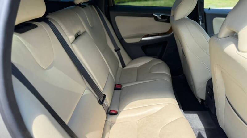 2015 Volvo XC60 T5 Drive-E Platinum
