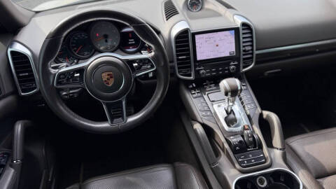 2017 Porsche Cayenne S