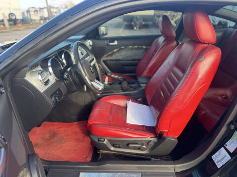 2006 Ford Mustang GT Deluxe