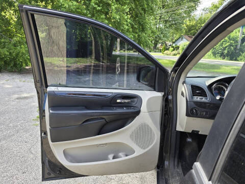 2016 Dodge Grand Caravan American Value Package