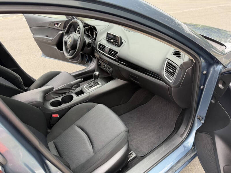 2014 Mazda MAZDA3 i SV