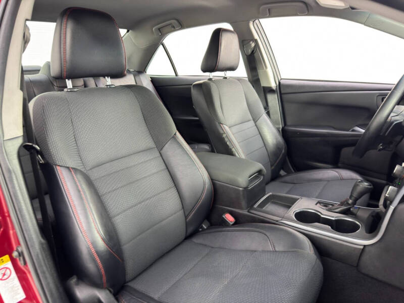 2016 Toyota Camry SE