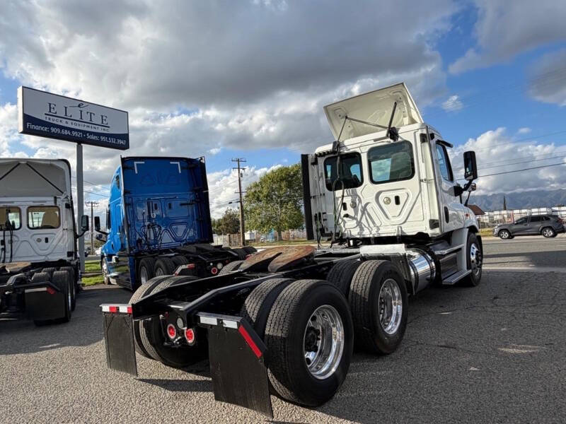 2018 Freightliner Cascadia