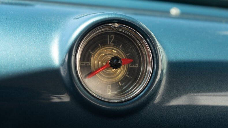 1953 Ford Crestline