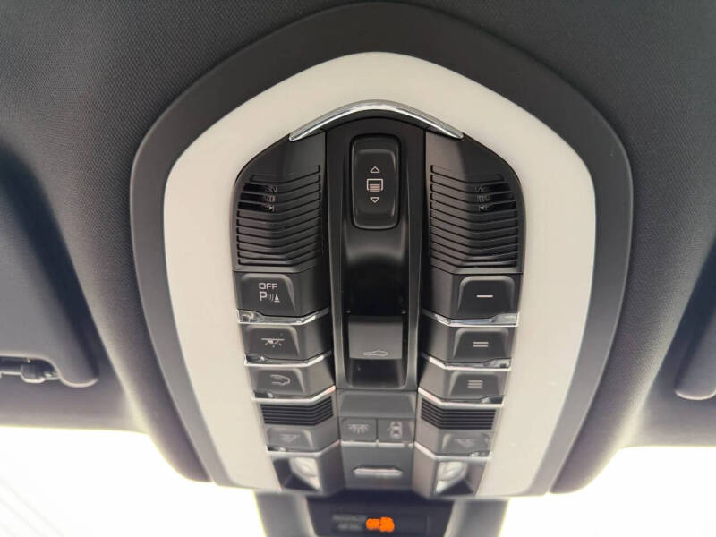 2019 Porsche Macan S