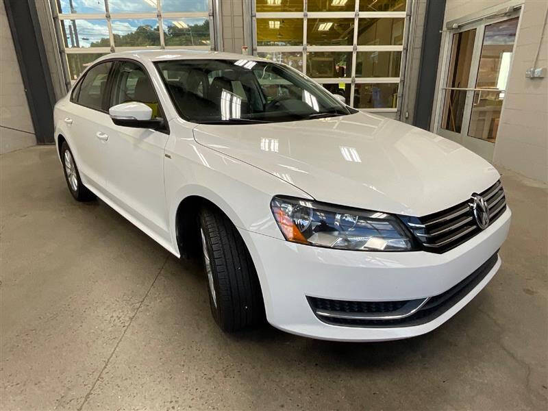 2013 Volkswagen Passat Wolfsburg Edition