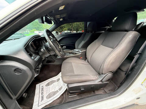 2017 Dodge Challenger SXT