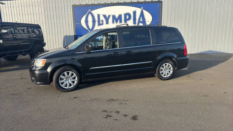 2016 Chrysler Town and Country Touring