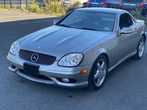 2003 Mercedes-Benz SLK for sale at MAGIC AUTO SALES in Little Ferry NJ