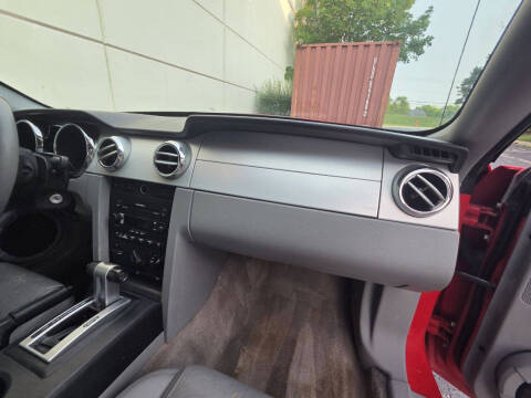 2006 Ford Mustang GT Deluxe