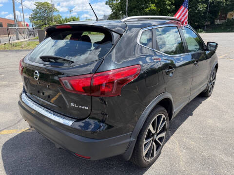 2017 Nissan Rogue Sport SL
