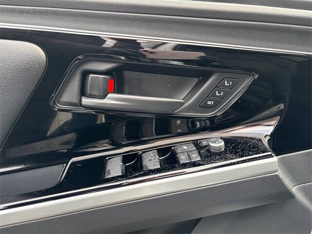 2024 Subaru Solterra Touring