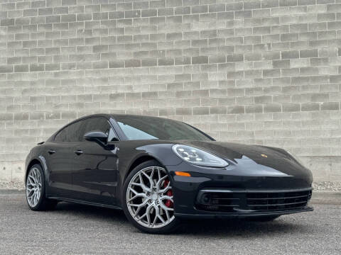 2017 Porsche Panamera