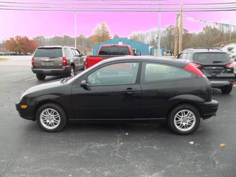 2007 Ford Focus for sale at R V Used Cars LLC in Georgetown OH