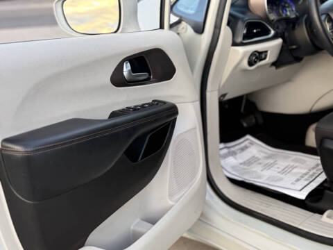 2019 Chrysler Pacifica Touring Plus