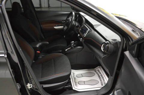 2020 Nissan Kicks SR