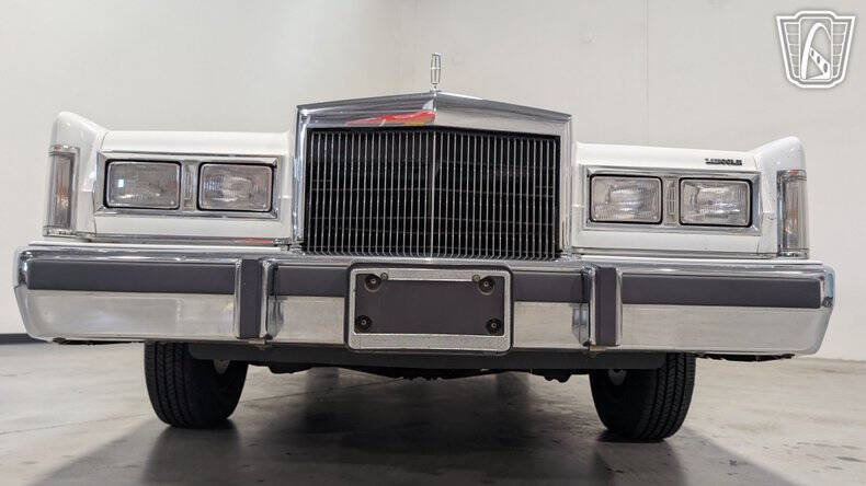 1988 Lincoln Town Car