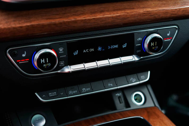 2023 Audi Q5 quattro S line Prem Plus 45 TFSI