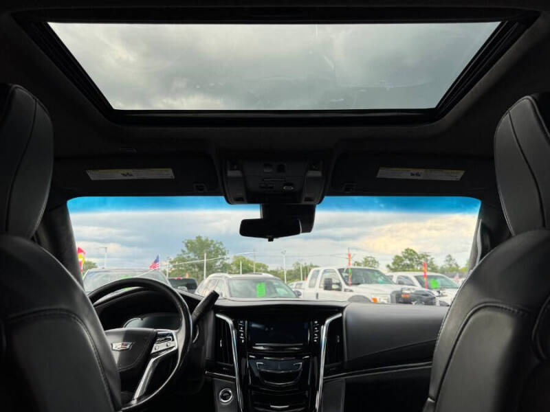 2017 Cadillac Escalade ESV Platinum