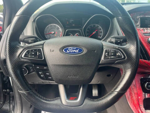 2018 Ford Focus ST