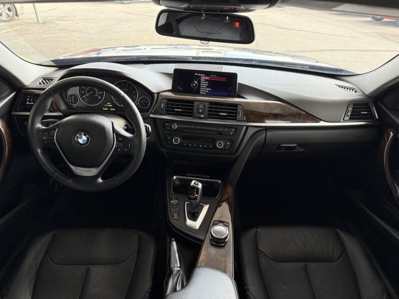 2015 BMW 3 Series 328i
