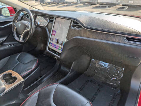 2013 Tesla Model S Performance