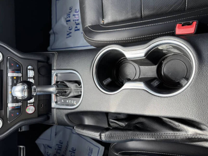 2022 Ford Mustang EcoBoost Premium