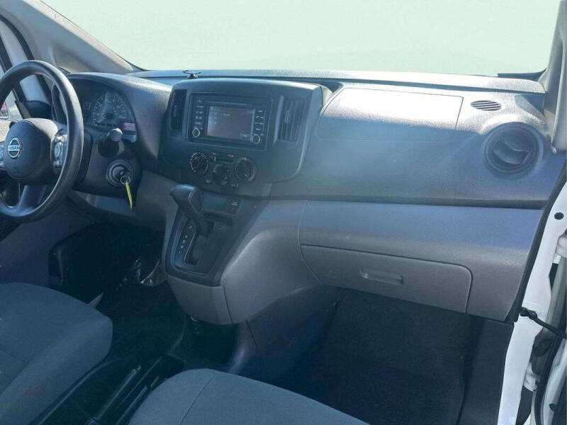 2013 Nissan NV200 SV