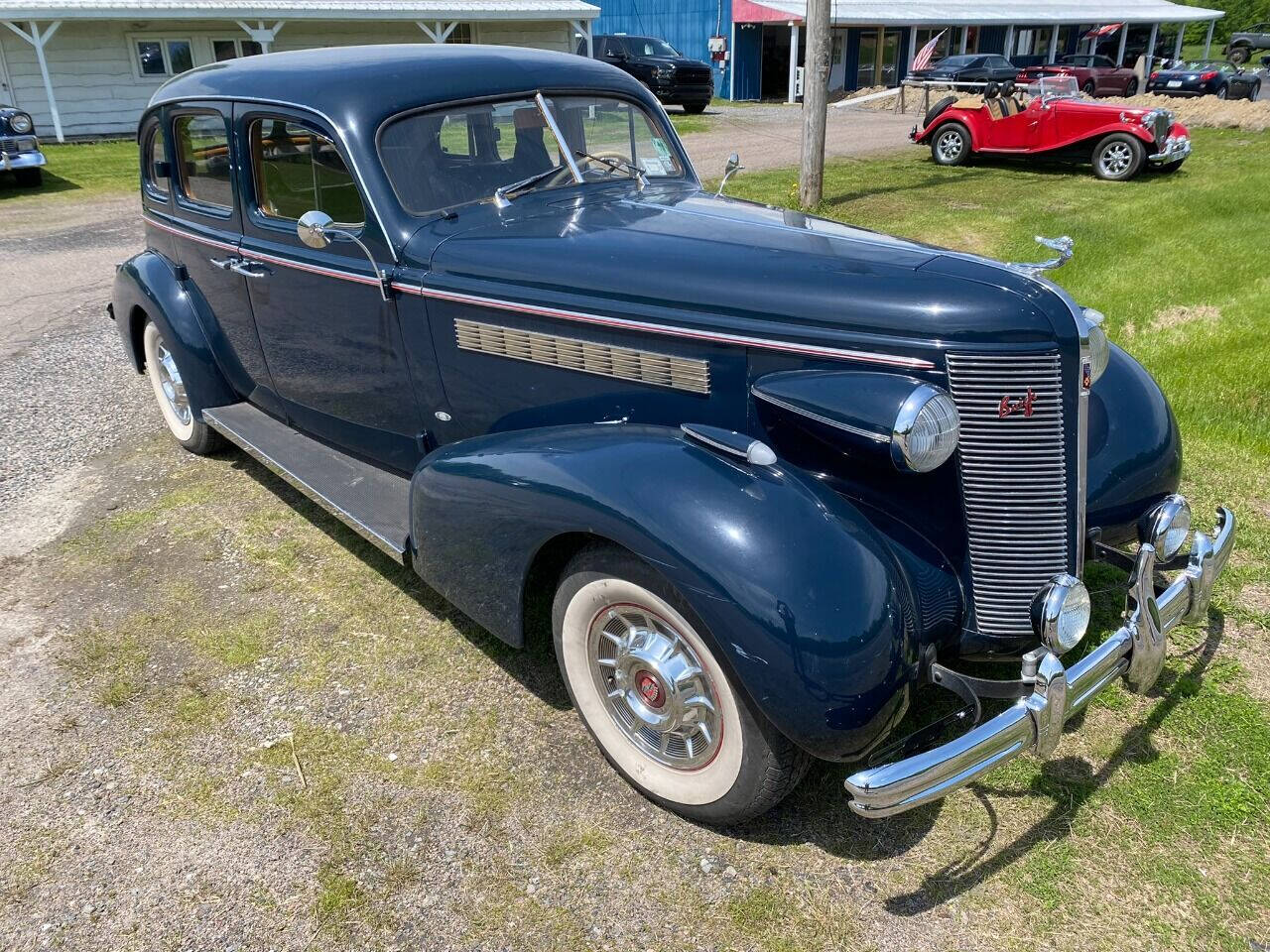 1937 Buick Special Sedan 17