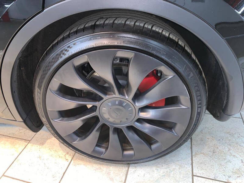 2023 Tesla Model Y Performance