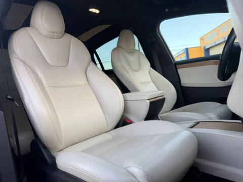 2021 Tesla Model X Long Range Plus