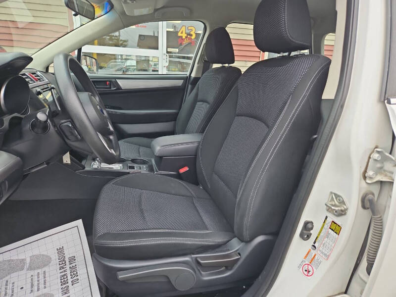 2019 Subaru Outback 2.5i