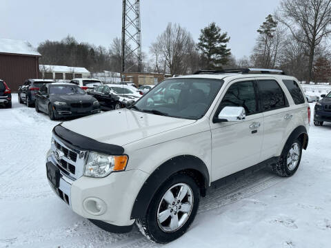 2012 Ford Escape for sale at Lake Auto Sales in Hartville OH