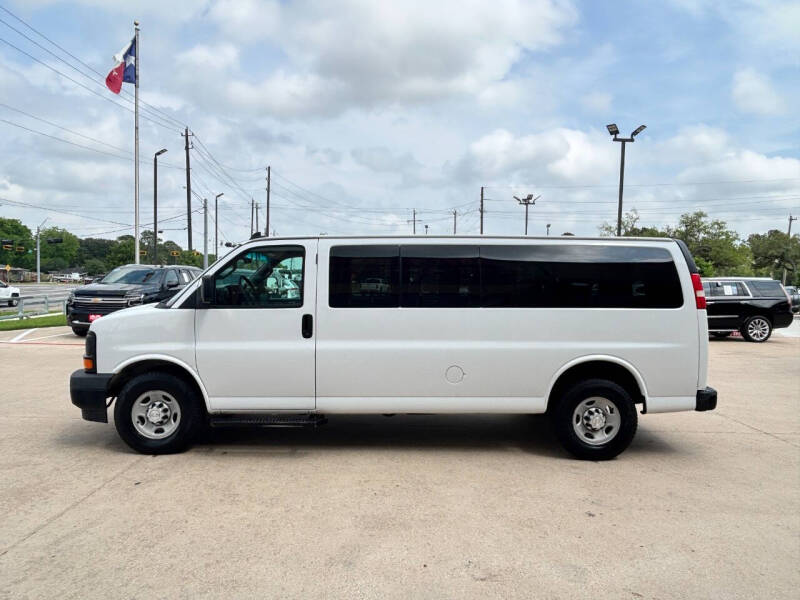 2017 Chevrolet Express LS 3500