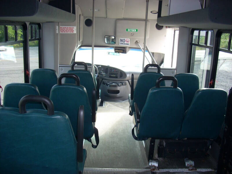 2007 Ford E-Series E-450 SD