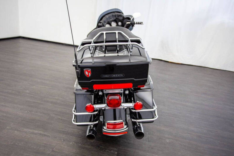 2010 Harley-Davidson FLHTC