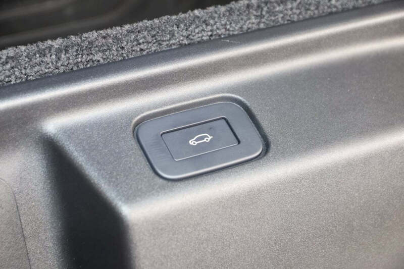 2024 Land Rover Range Rover P400 SE