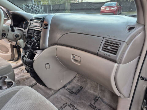 2007 Toyota Sienna LE 7-Passenger