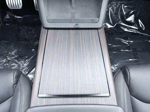 2023 Tesla Model X Standard Range