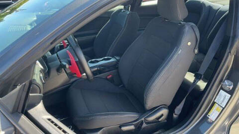 2015 Ford Mustang V6