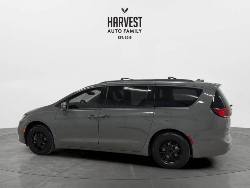 2021 Chrysler Pacifica Touring L