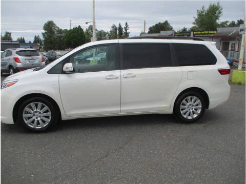 2016 Toyota Sienna